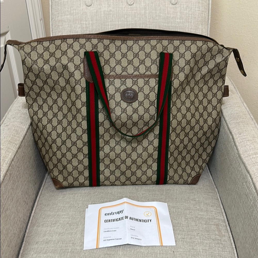Gucci Weekender COA included